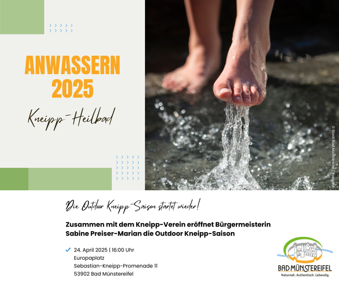 Hinweisplakat auf das Anwassern mit einem Fuß, von dem Wasser tropft.